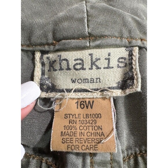 Khakis Woman Size 16W Sage Green Mid-Rise Cargo Shorts Utility Pockets - Picture 6 of 7